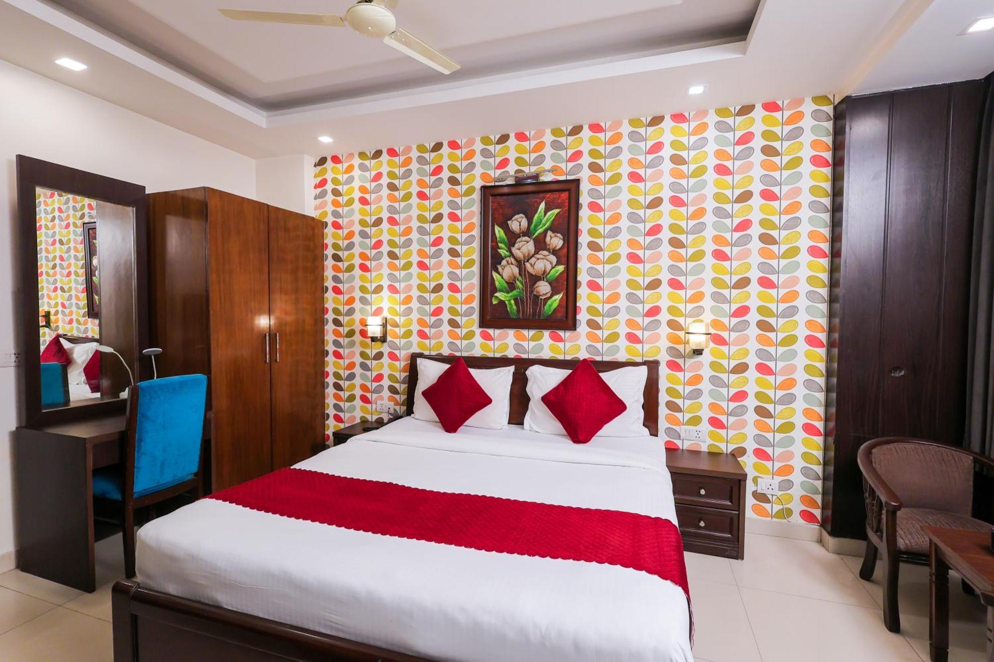 Nikko Blue - Boutique Hotel Gurgaon Exterior foto